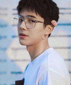 刘昊然爆料八卦视频合集,揭秘娱乐圈幕后那些事儿  第2张